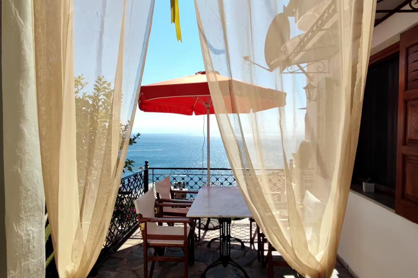 The Pagasetic Balcony - Magestic Sea Cottage Volos Exteriör bild